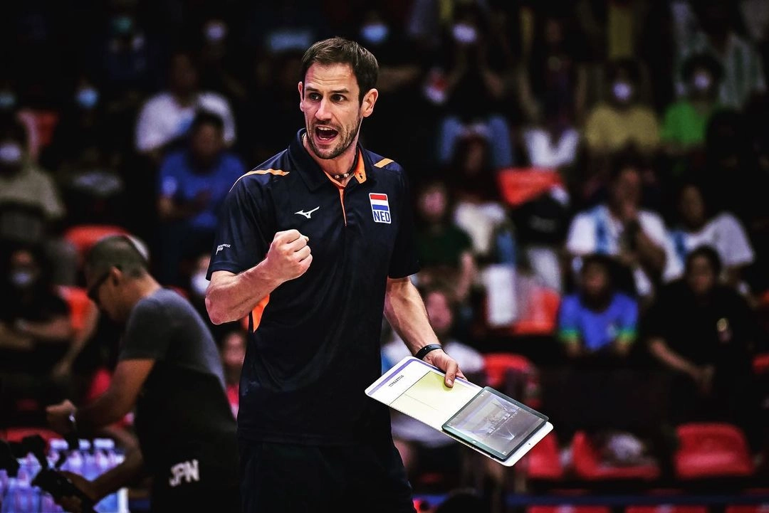 Felix Koslowski, Hollanda İle 4 Yıl Daha Beraber1