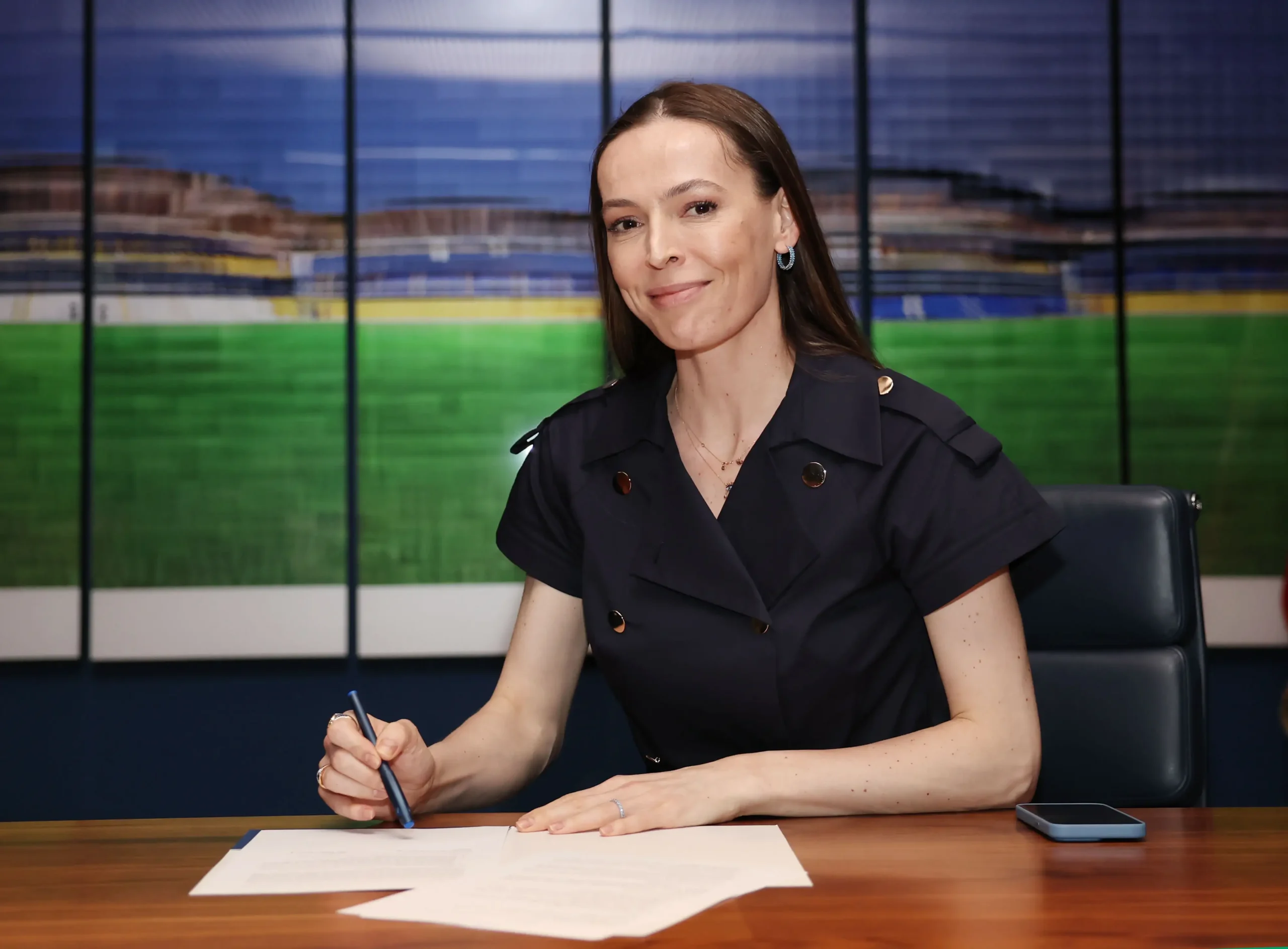 Kaptan Eda Erdem İki Sezon Daha Fenerbahçe'de1