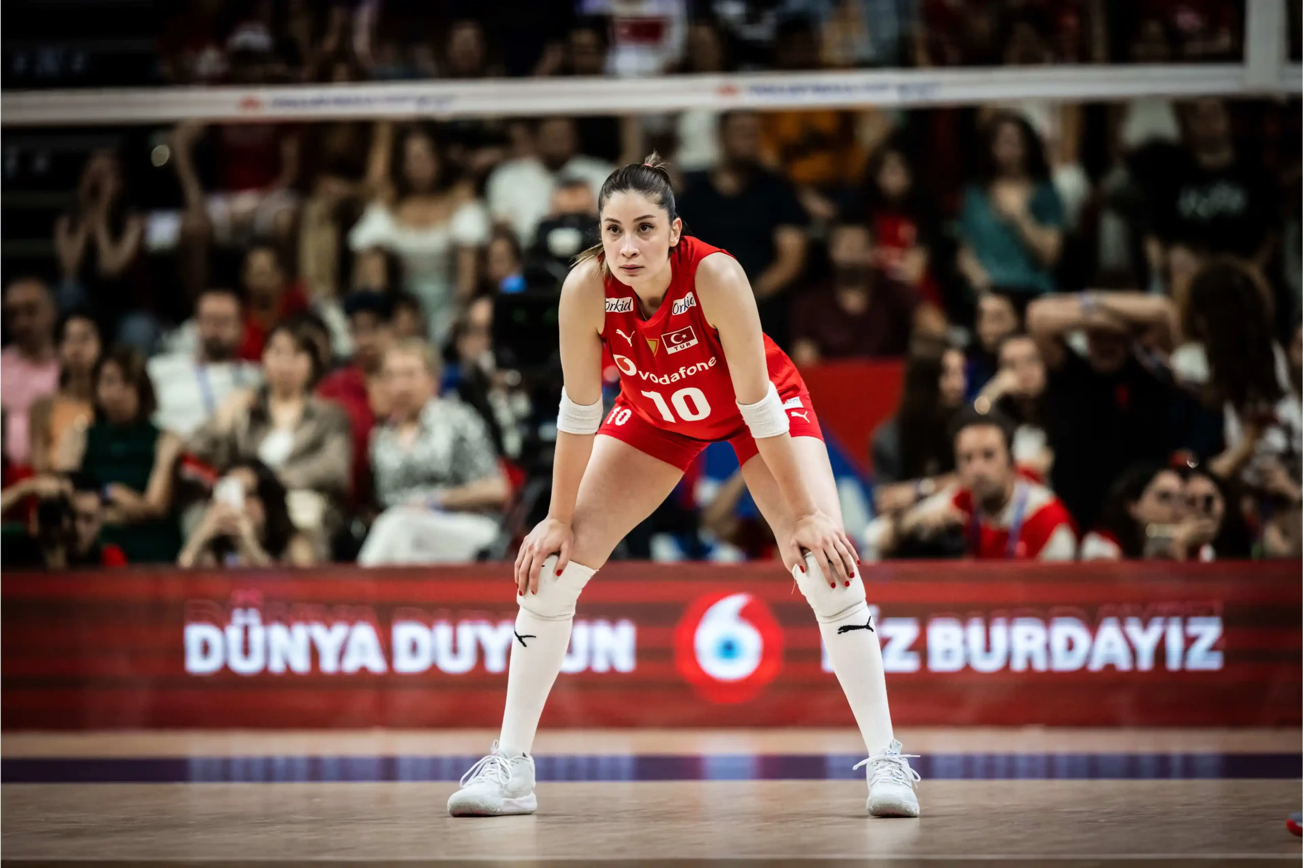 Tuğba Şenoğlu Melissa Vargas ile daha güçlüyüz.1