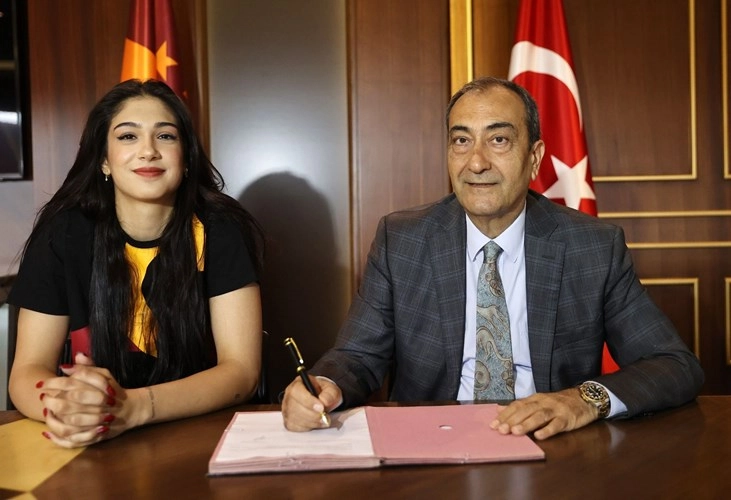 Yasemin Güveli Yeni Sezonda Galatasaray'da2
