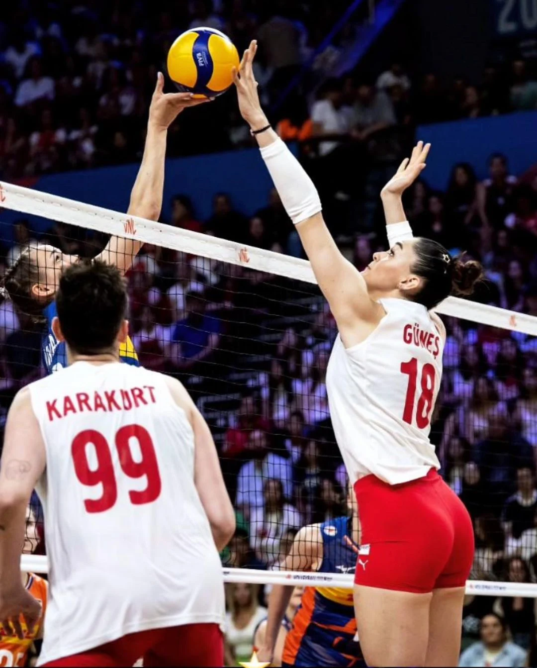 Zehra Güneş Milletler Ligi'nde Rekor Kırdı3
