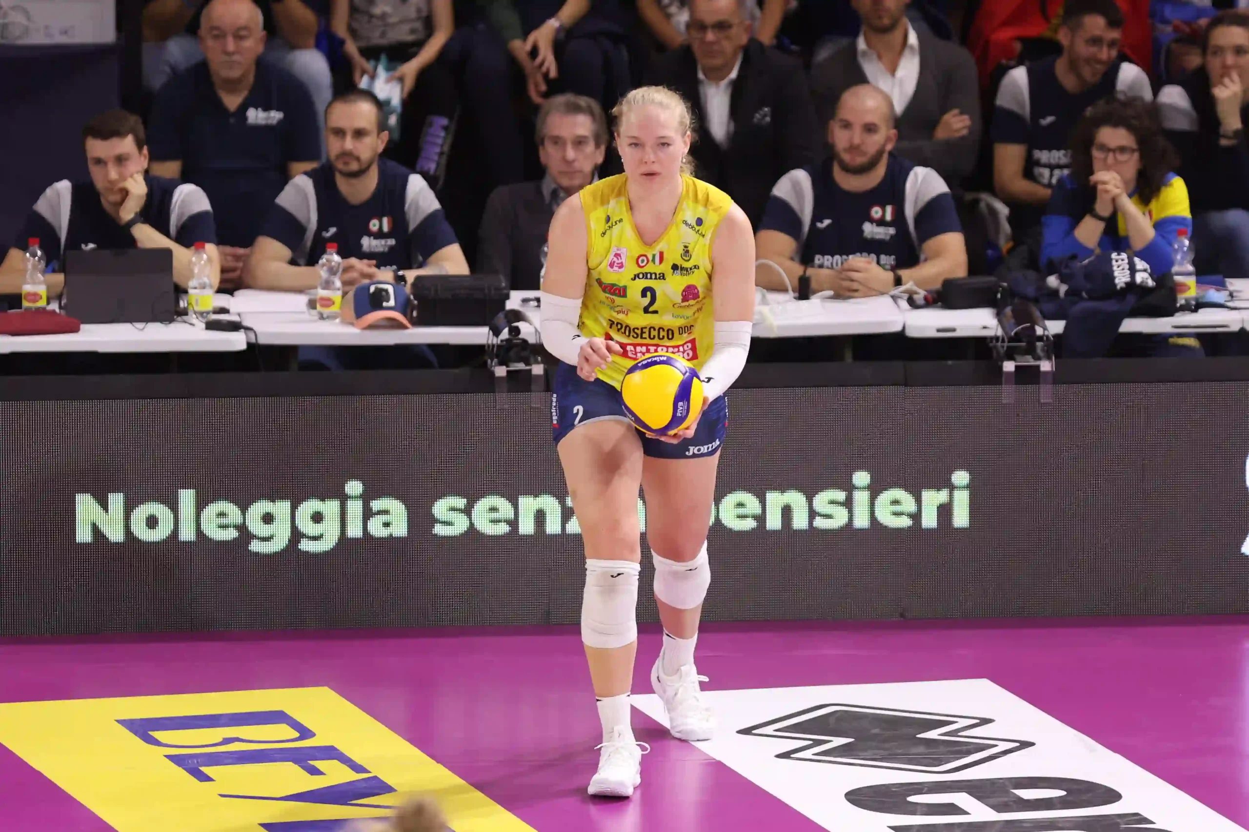 Kathryn Plummer Kimdir?1