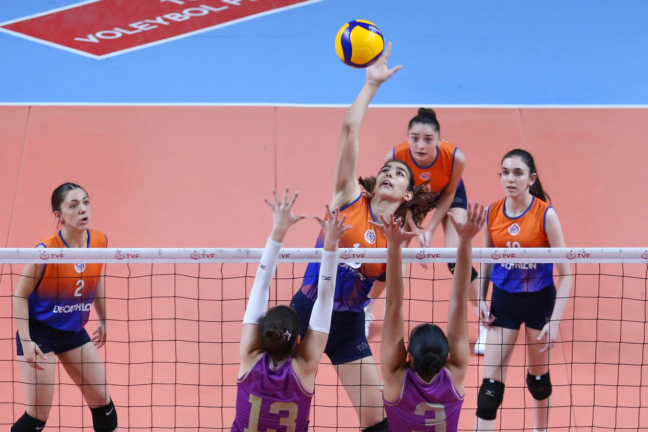 Midi Kızlar Türkiye Şampiyonası'nda Finalistler Belli Oldu1