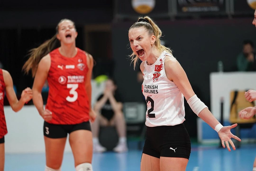 Buse Sonsırma Türk Hava Yolları ile Yoluna Devam Ediyor2