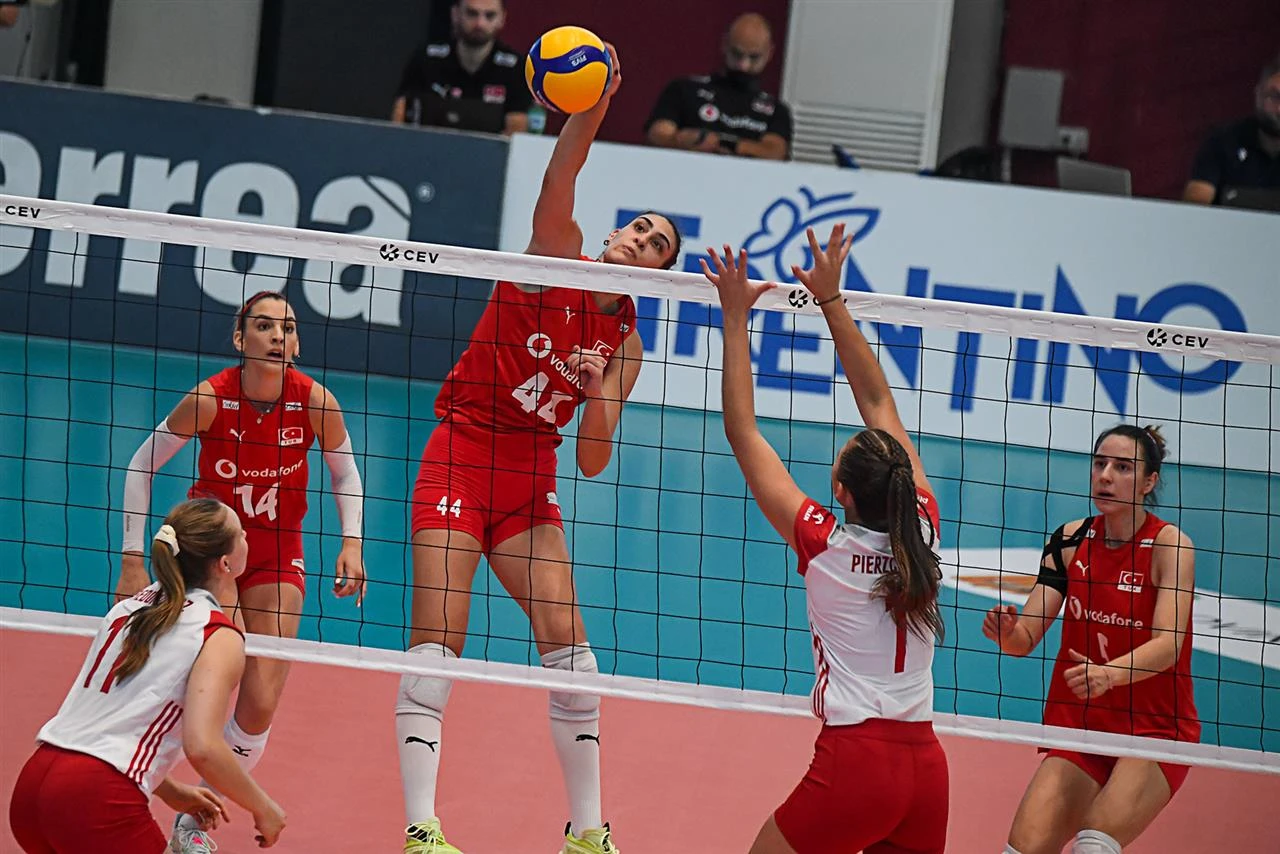 U22 Milli Takımımız Avrupa Şampiyonası'nda Bronz Madalyanın Sahibi2