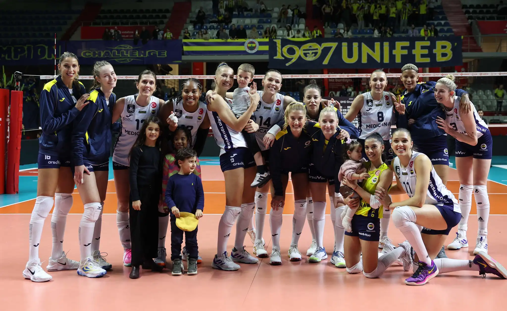 Fenerbahçe, Sarıyer'i 3-0 ile Geçti1