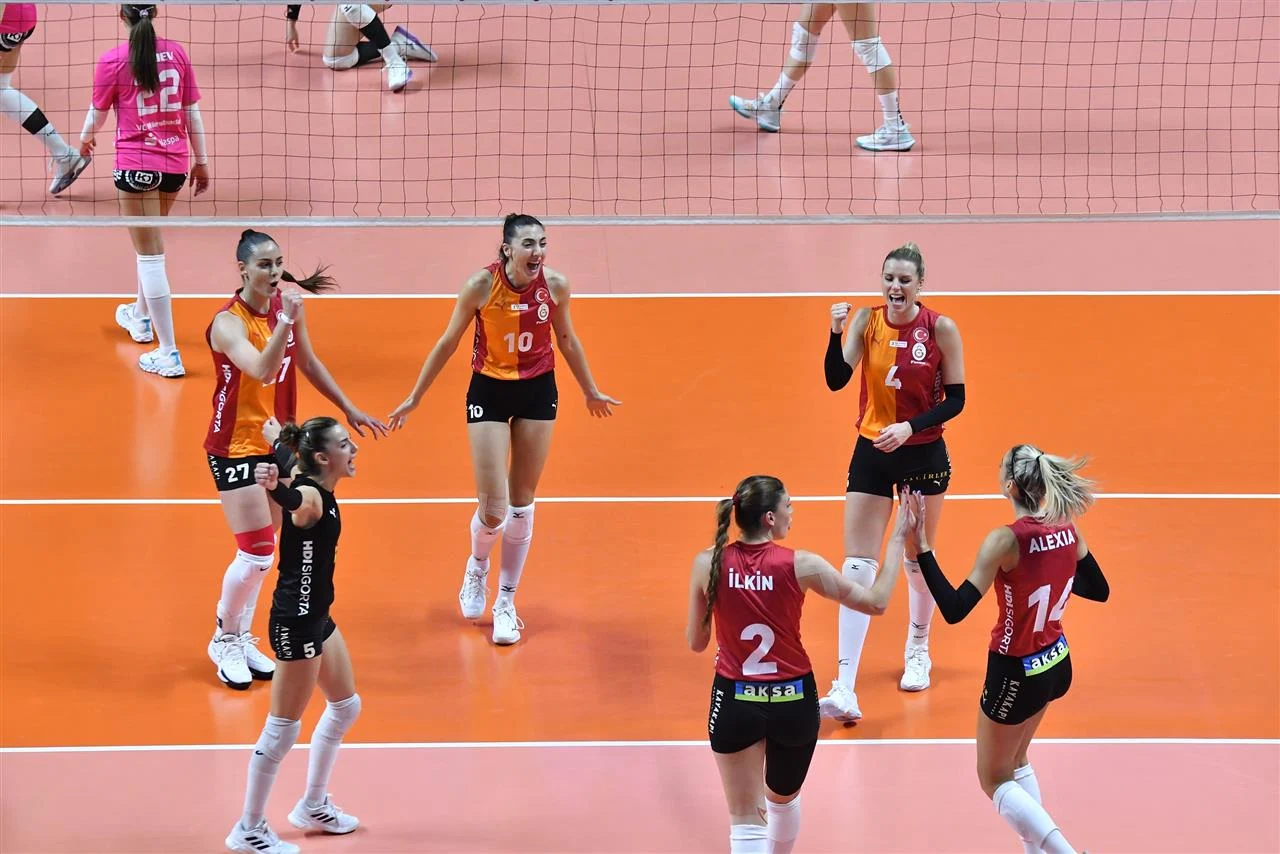 Galatasaray, CEV Challenge Kupası'nda 3-0 Galip2